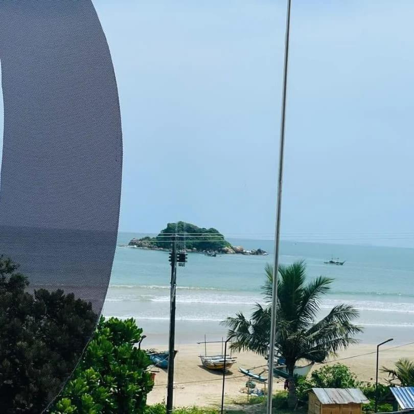 A1 Weligama Hotel & Spa エクステリア 写真
